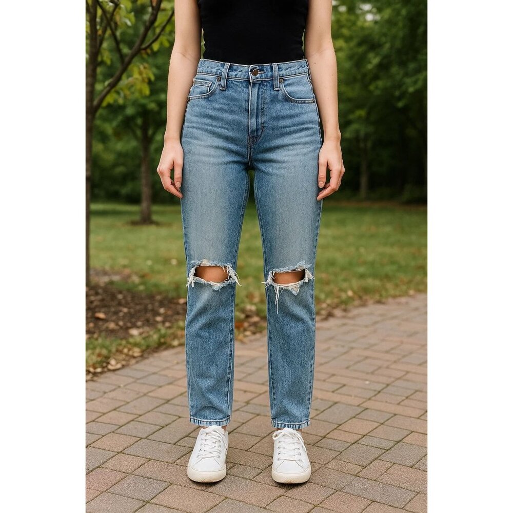 AG Adriano Goldschmied size 28  ED Denim The EX-Boyfriend Slim Jeans distressed